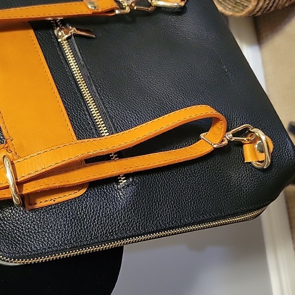 Divina Firenze Backpack Handbag - Picture 8 of 14